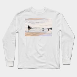 Surfers on woolacombe beach Long Sleeve T-Shirt